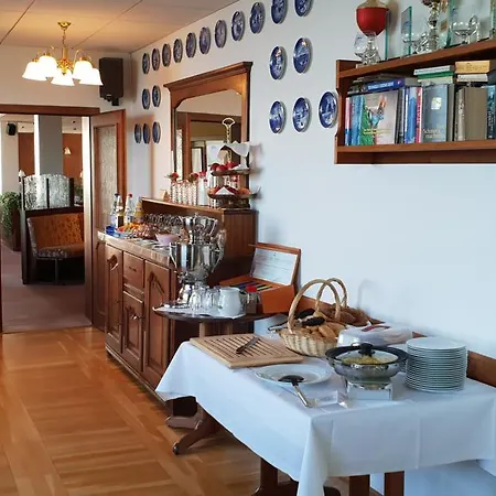 Nienhaeger Hotel 2*